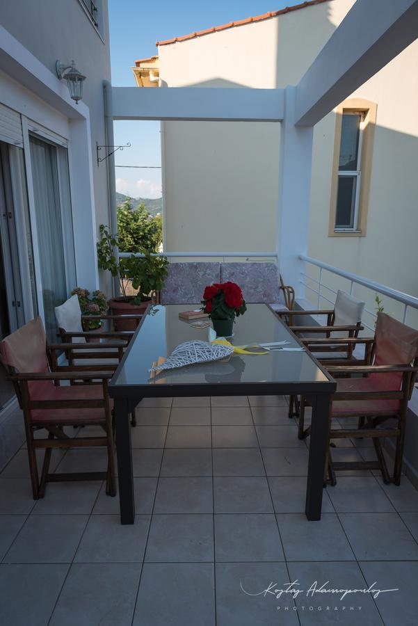 Athina Villa - Premier Sea PalaiónTsiflíkion Exterior foto